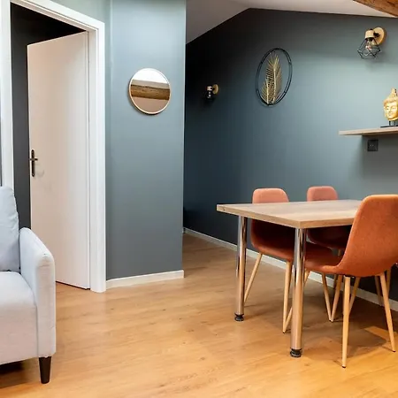 203 Anthracite - Design & Comfort Apartmán *