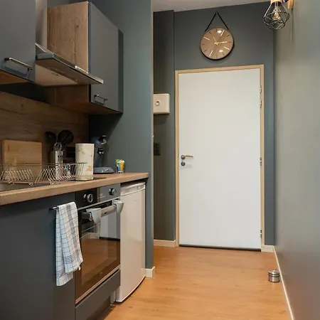 203 Anthracite - Design & Comfort Apartmán *